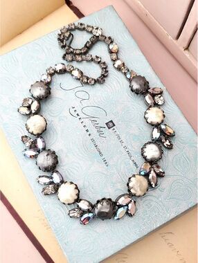 Vintage Regency Designer White & Gray Faux Pearl AB Rhinestone Choker Necklace